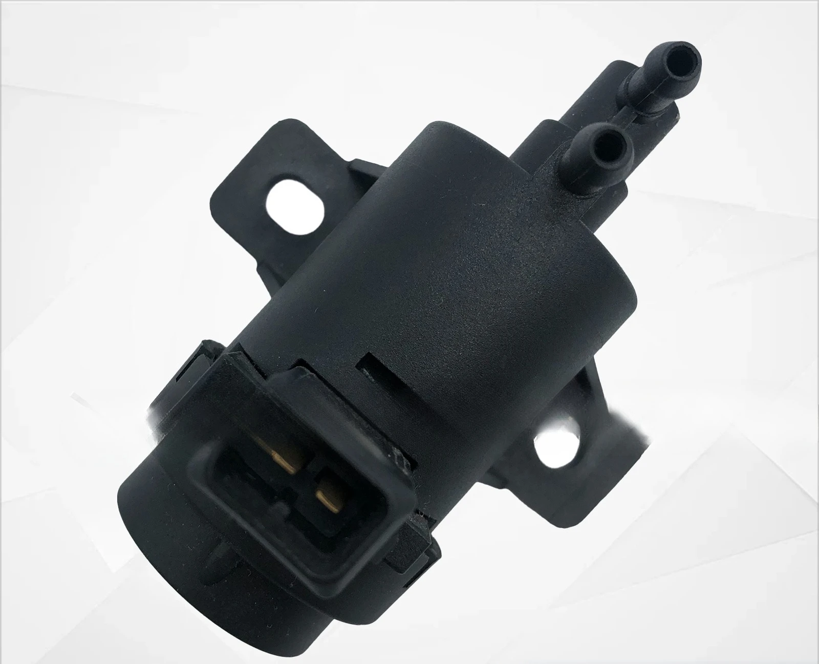 Reliable Turbocharger Solenoid Valve Compatible with OE Standard for Vehicle Engine Maintenance