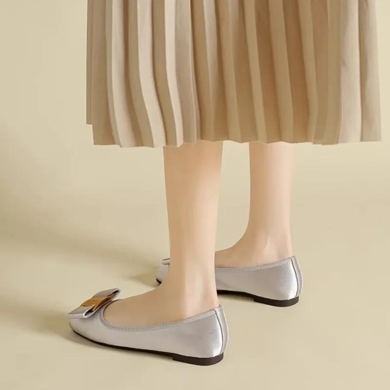 Zapatos planos con punta cuadrada para mujer, calzado informal de suela blanda, decoración de Metal, pajarita, sin cordones, para uso diario y al aire libre, gran oferta de verano 2025