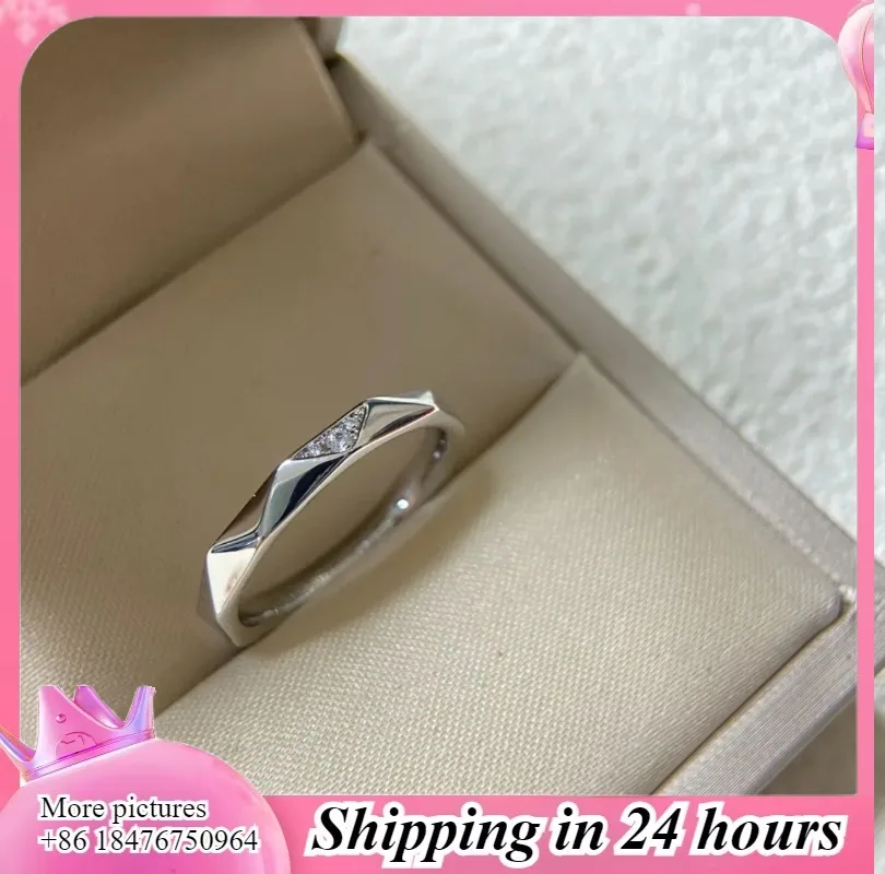 Anillo de Diamante Medio Brillant Cut y Geométrico – Regalo Simple de Lujo Ligero para Parejas, Regalo de Cumpleaños