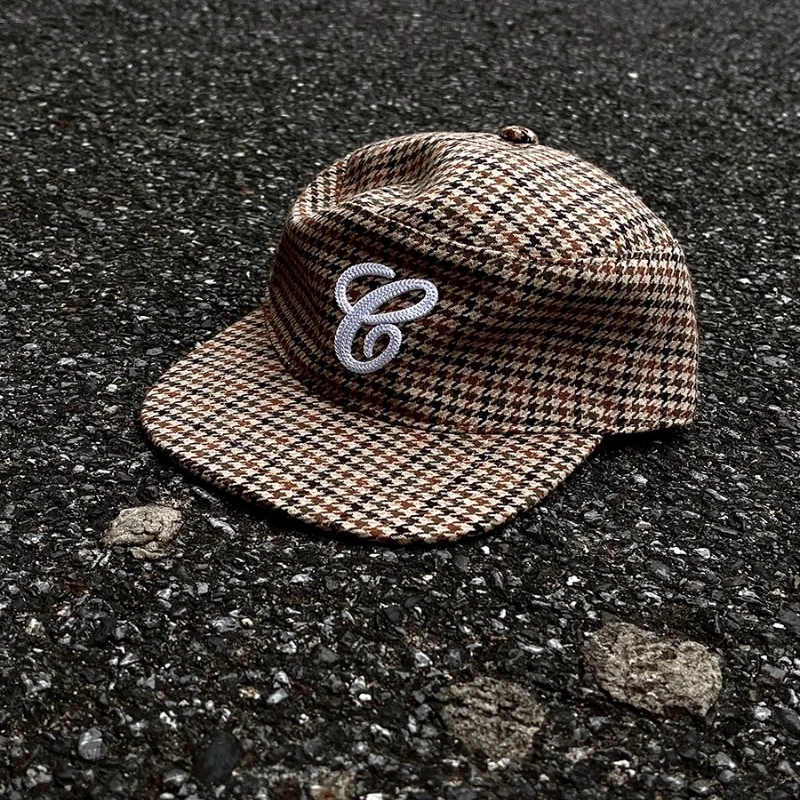 Gorras Retro de Visera Plana con Letras Bordadas, Gorra de Béisbol Casual y Versátil con Estampado de Leopardo y Visera Plana para Mujeres y Hombres
