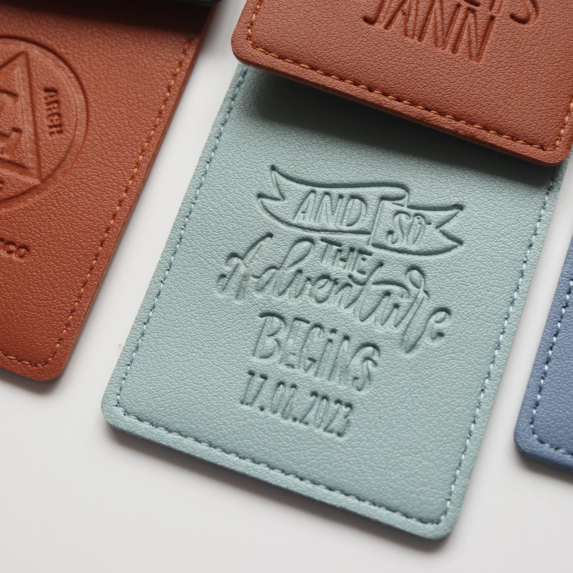 custom logo sample luggage tag card wallet pen holder