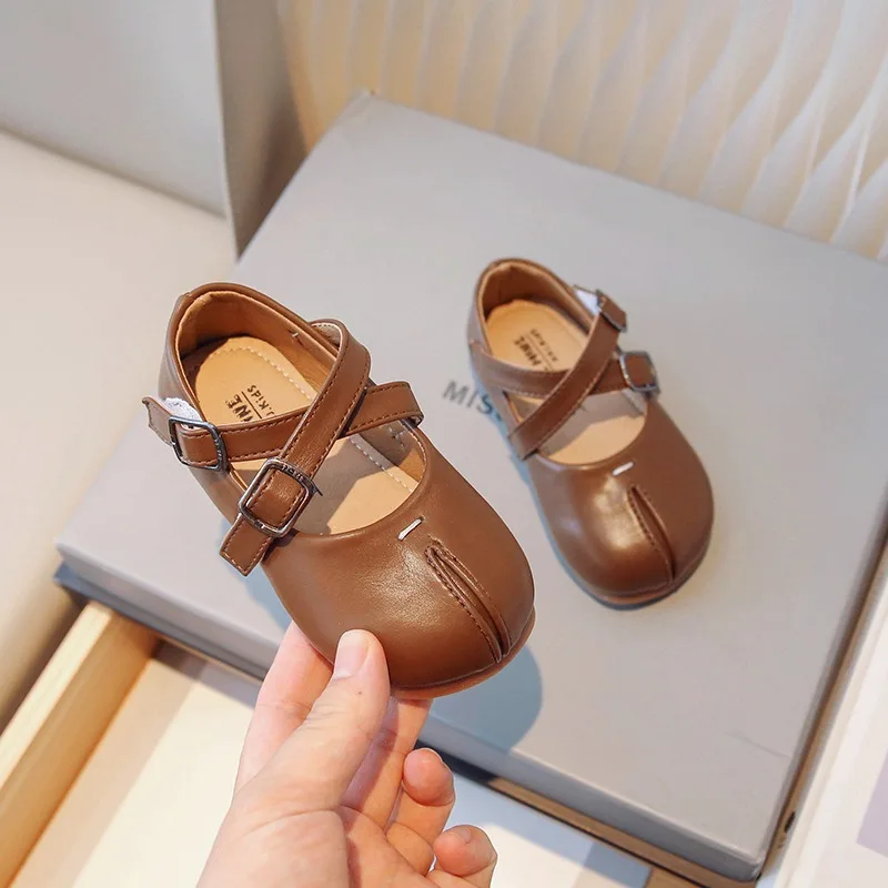 Chaussures de Princesse en Cuir Souple pour Fille, Antidérapantes, Simples, Légères, à la Mode, pour Bébé, Nouvelle Collection Automne 2023