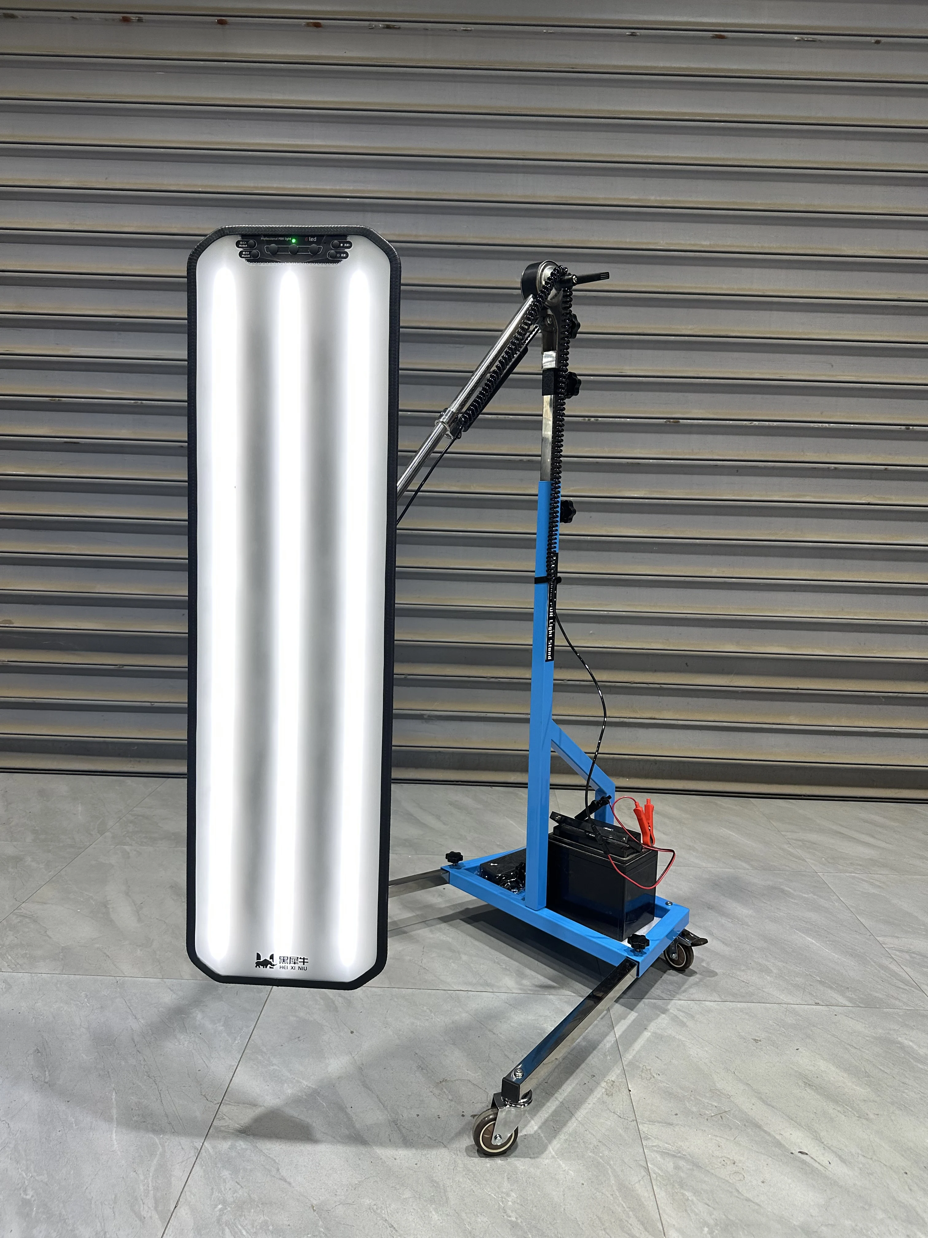 

Профессиональная подставка для выравнивающей лампы PDR Paintless Dent Repair с свободной регулировкой гидравлической полкой.