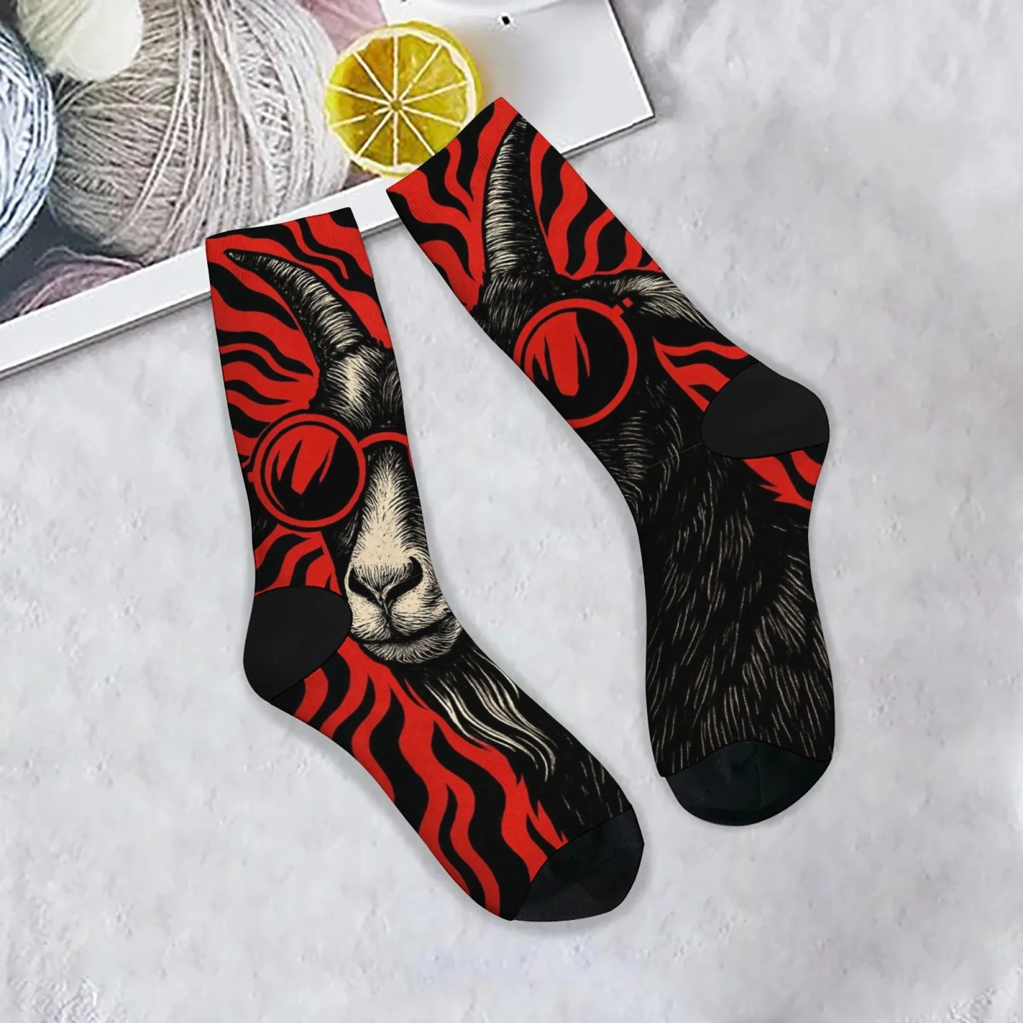 

Trendy goat print men's socks novelty Harajuku retro funny street hip-hop socks breathable non-slip socks party holiday gifts