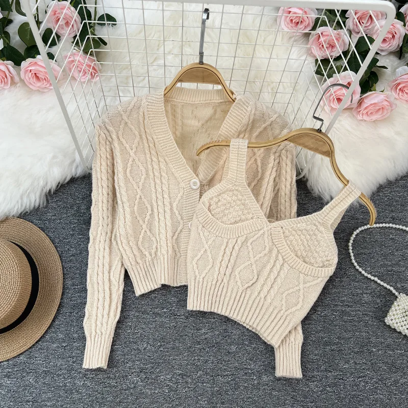 

Knitted Cardigan Suit 2023 Autumn/Winter Women's V-neck Pleated Single Breasted Sweater+ Stripe Suspenders 2ps Set Casual Top