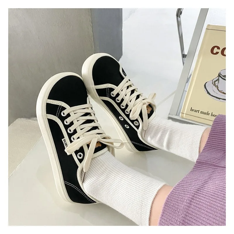 Designer Sneakers Canvas Shoes Women Low Top Sneakers Wide Toe Lace Up Zapatos Shoes 2023 Girls Red Blue Sneakers Girls Tenis