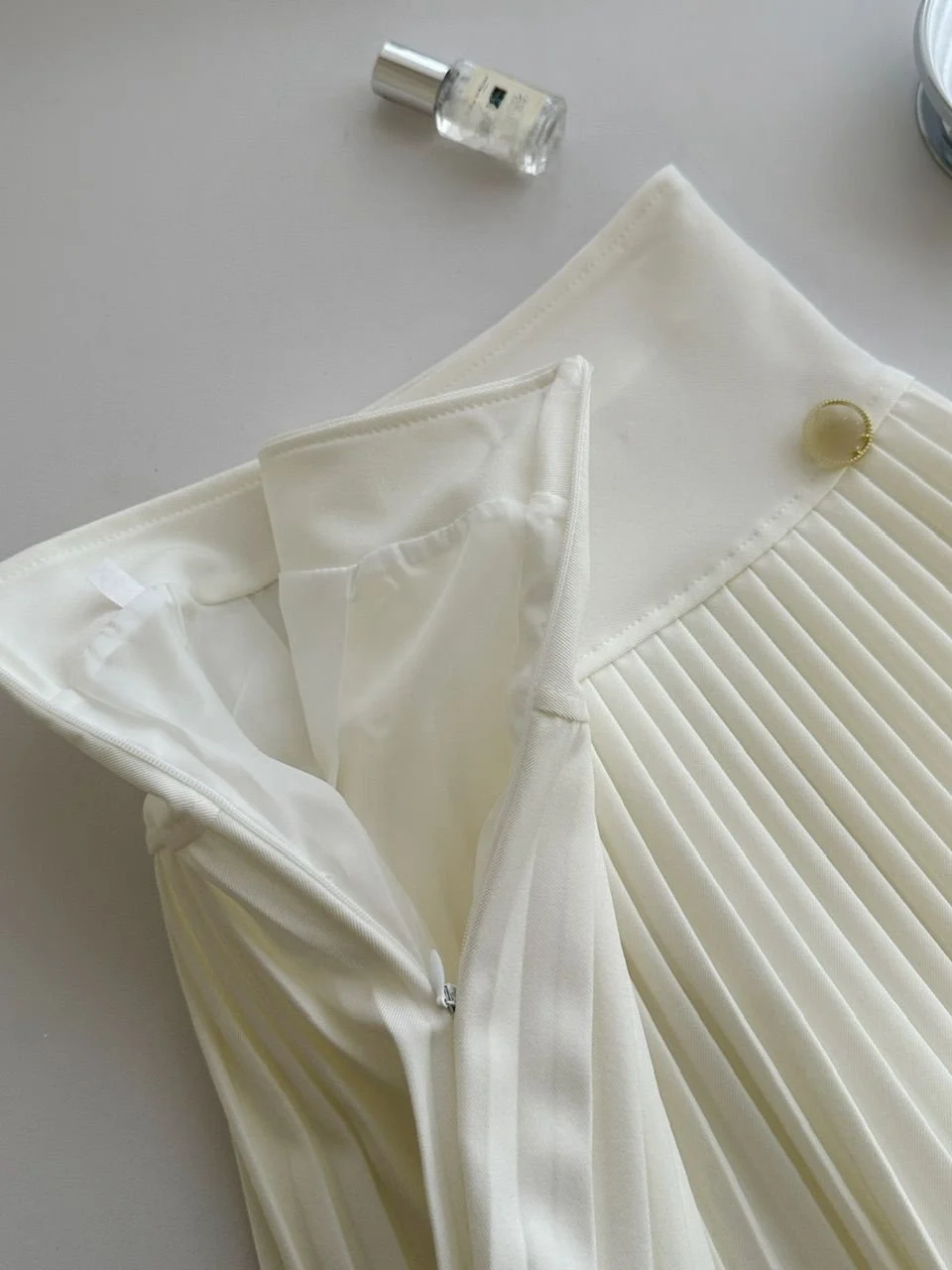 Jupe trapèze plissée taille haute pour femmes, flatteur, assortie avec tout, empêche l'exposition, fermeture éclair latérale, nouvel arrivage été 2025