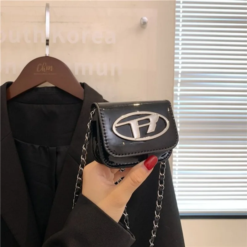 

Женская универсальная сумка, практичный выбор для современной женщины, которая делает все мультитател