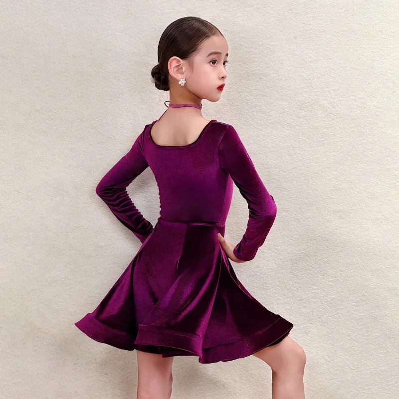 شتاء جديد ممارسة الرقص اللاتينية ملابس الأطفال فستان المرأة المخملية الراقية الأداء فستان محكم من عند الصدر ويتدلى بشكل واسع