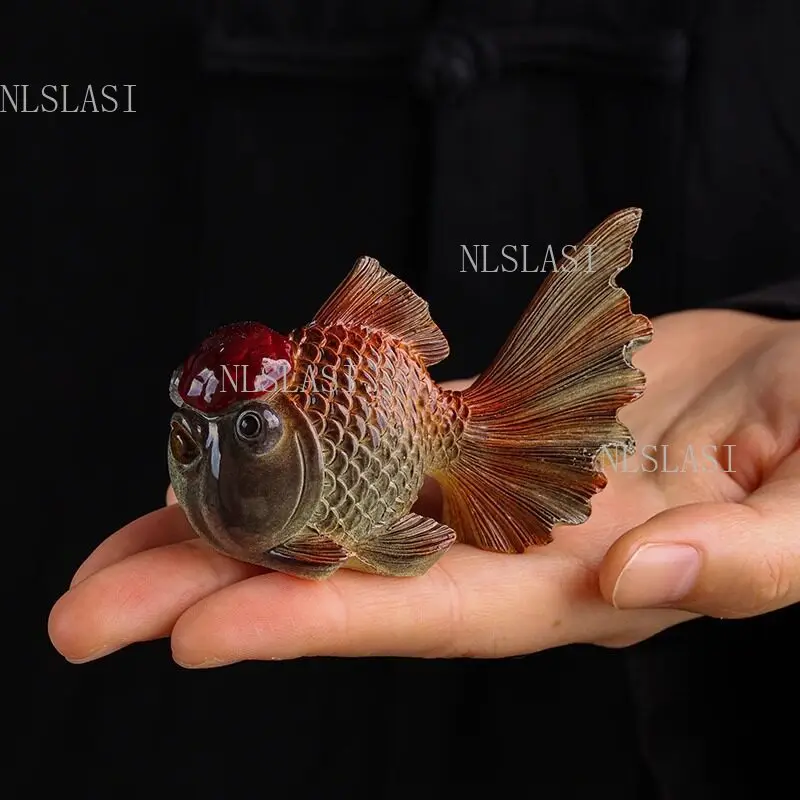 Color Changing Goldfish Tea Pet Resin Figurine Temperature Sensitive Lucky Fish Statue for Kung Fu Tea Table and Office Decor