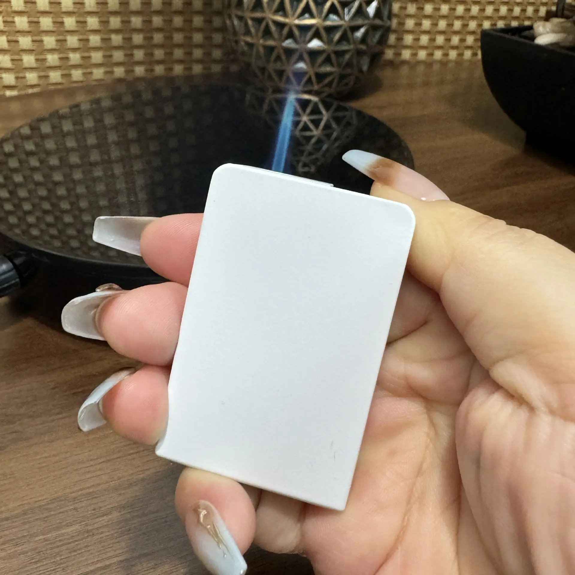 Torcia gonfiabile Lighte R a ricarica diretta antivento in plastica portatile EDC per esterni