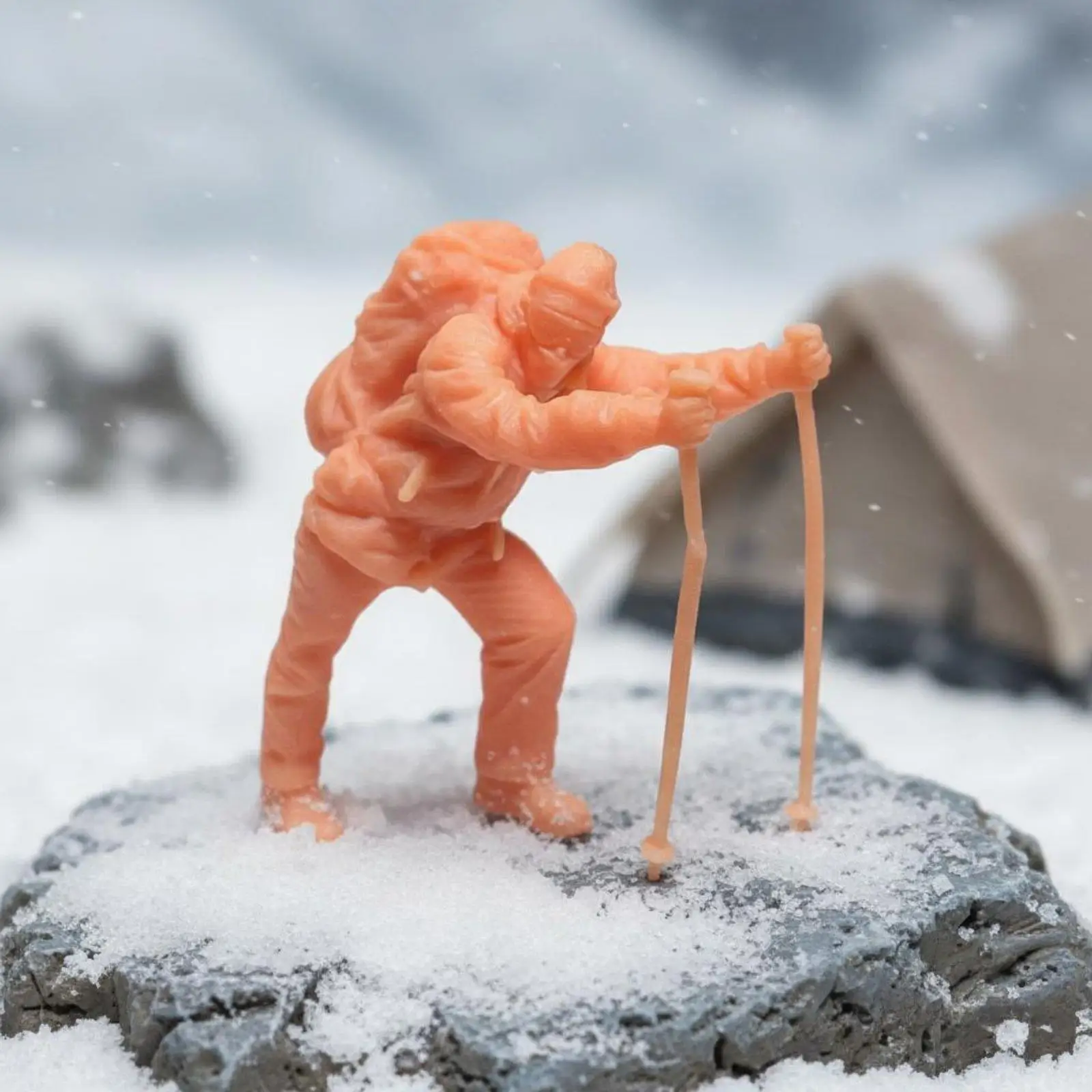 Climbing Mountaineer Miniature Statue Resin Unpainted Figure for Diorama Architectural Model Train Scenery