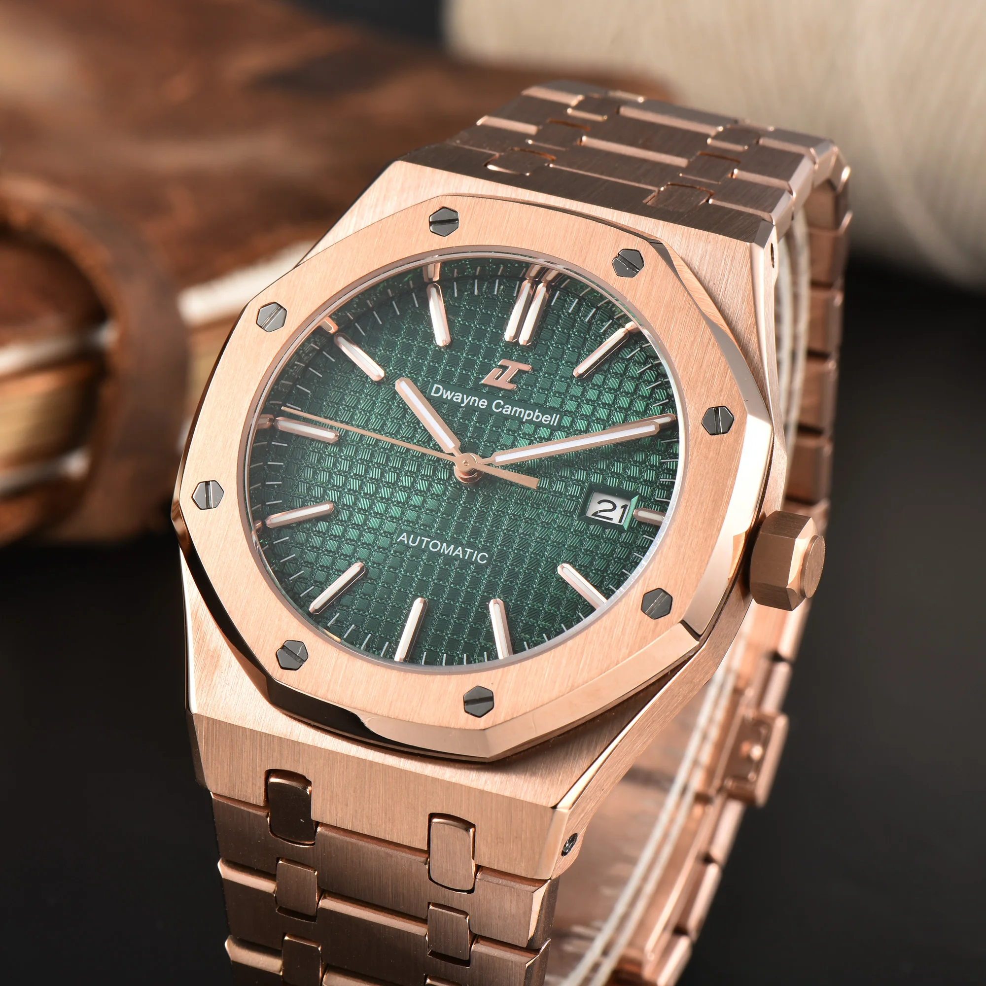 Fully automatic mechanical watch with NH35 movement, stainless steel strap, water-resistant, and sapphire glass watch face.