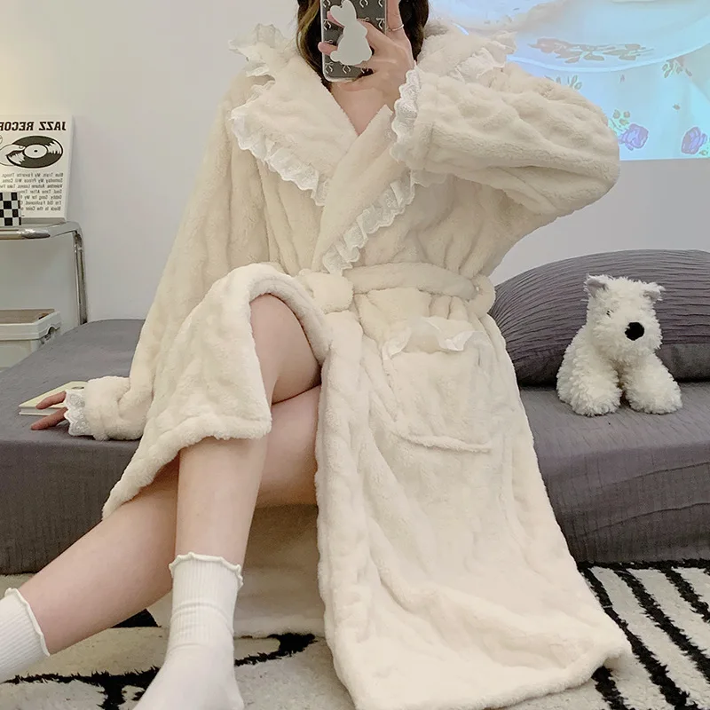 Winter Bathrobe Women Coral Velvet Thicken Warm Robes Home Clothes Thermal Nightwear Sweet Lace Hooded Robe Sleepwear Pajamas