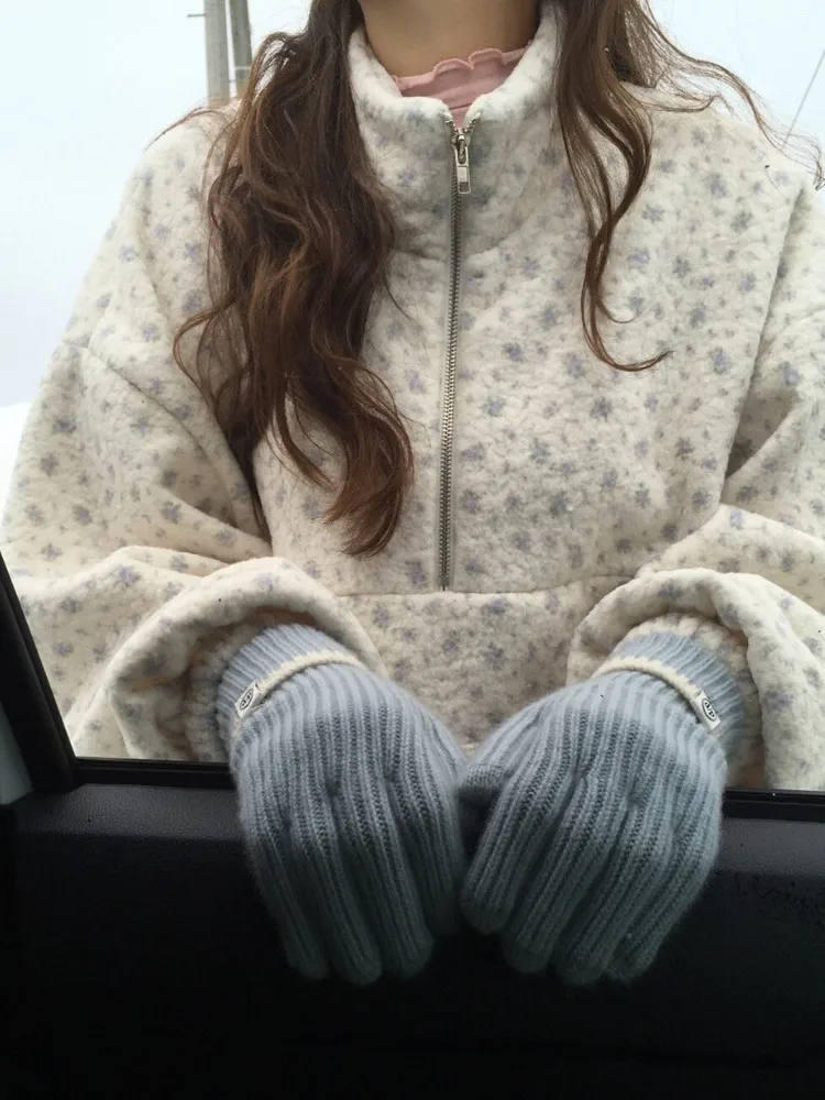 سترة نسائية جديدة للشتاء مبطنة بالصوف، ملابس خارجية حلوة وعصرية بتصميم زهور أنيق، نمط كوري عصري لا يتأثر بالعمر