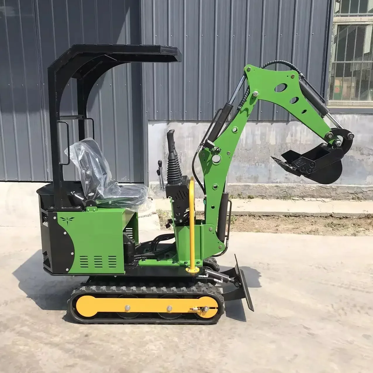 customized Mini Excavator/Small Excavator for Sale in Asia/Europe/USA/Middle East/Canada/American Small Digger