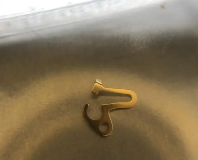 

Соединительная контактная застежка аккумулятора для кварцевого часового механизма 282,001 282,002