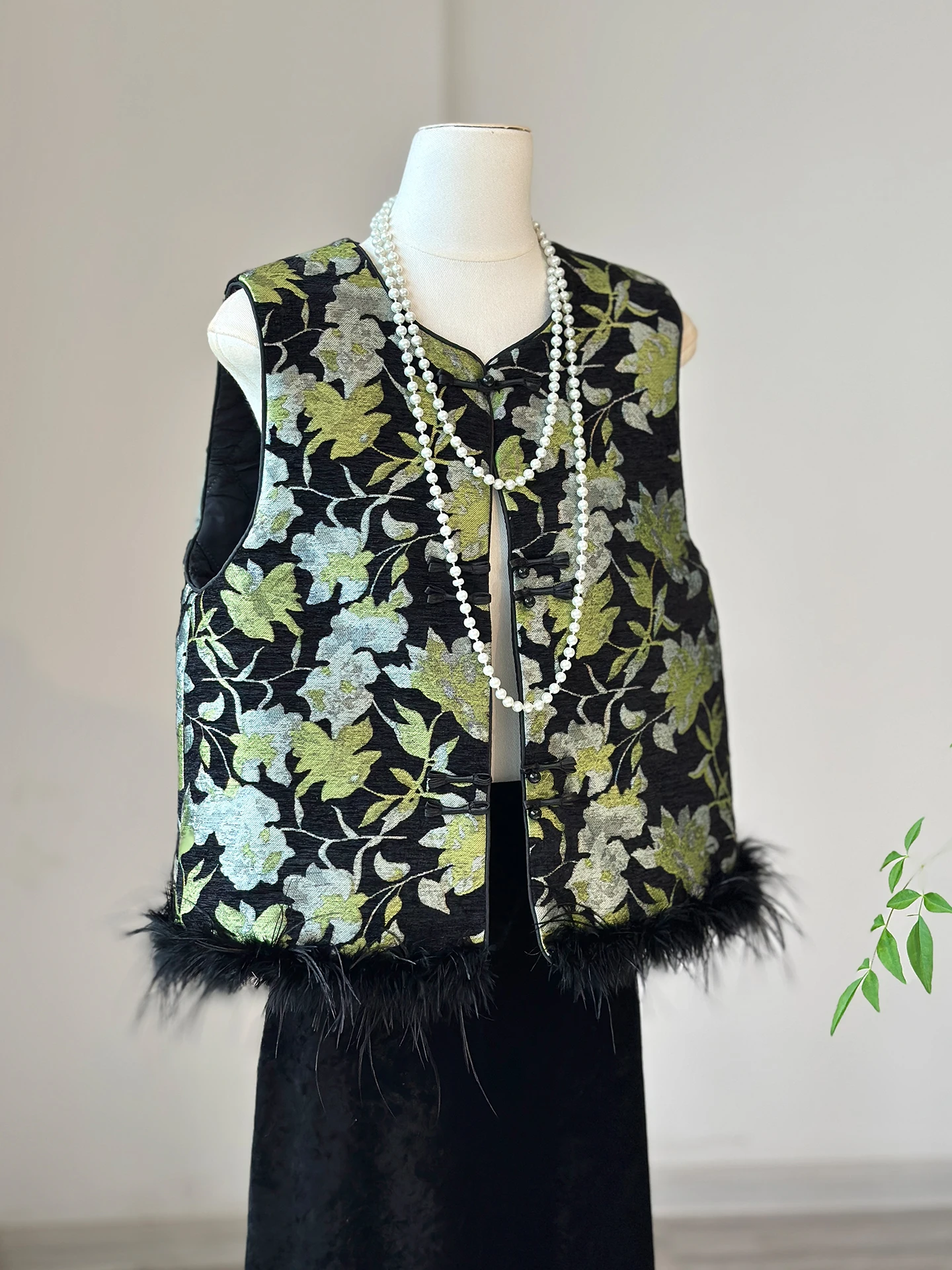 Age-Reducing New Chinese Style Vest Autumn and Winter Women's Cotton Padded Thickened White High-End