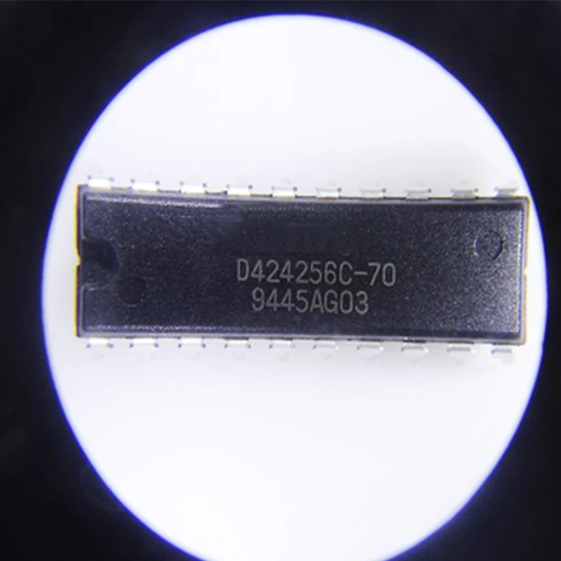 1pcs/lot D424256C-80 UPD424256C-70 D424256C-10 D424256C DIP-20 In Stock