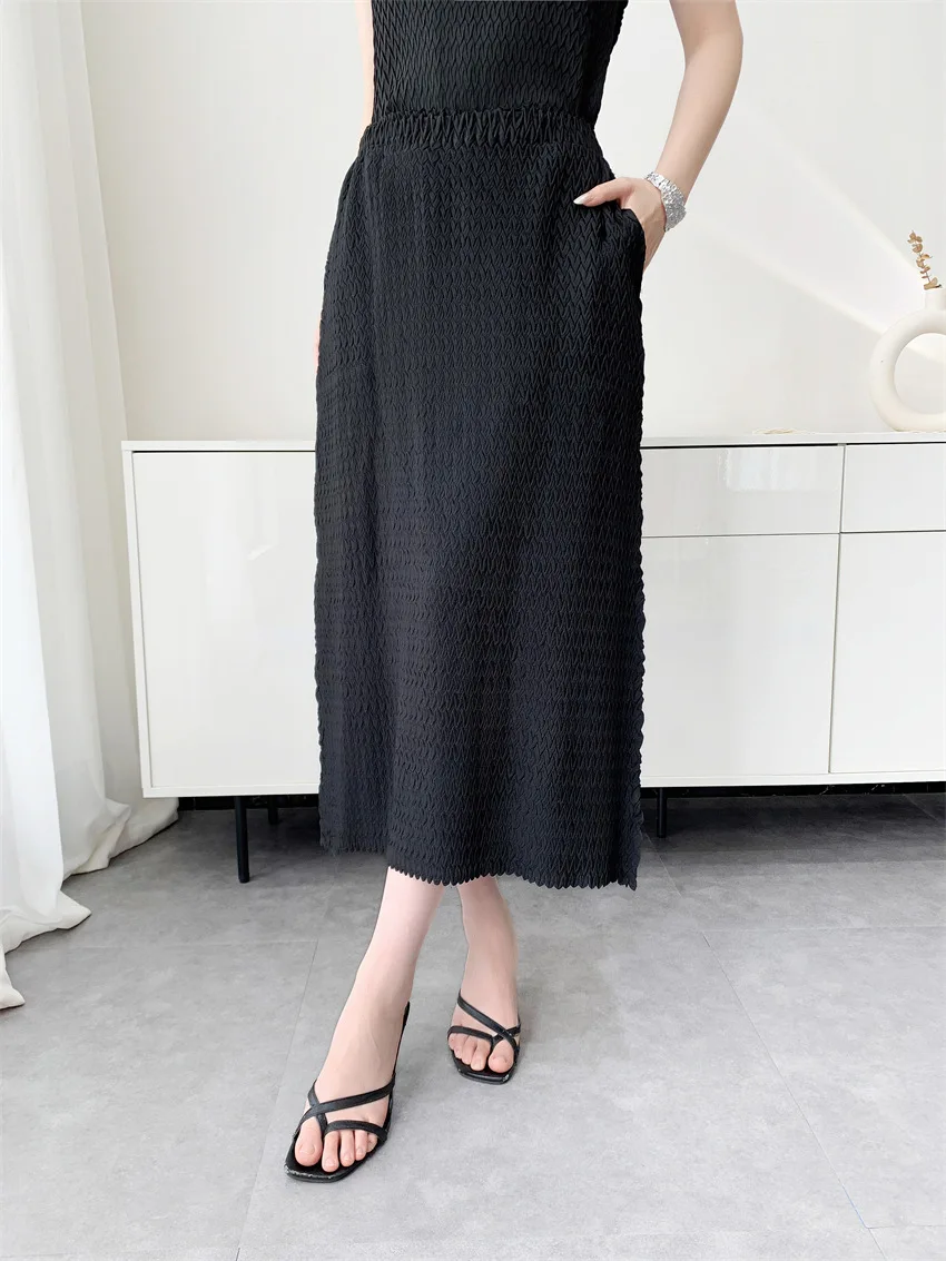 Miyake Handmade Pineapple Pleats Women's Casual Solid Color Elastic Waist Bag Hip Skirt