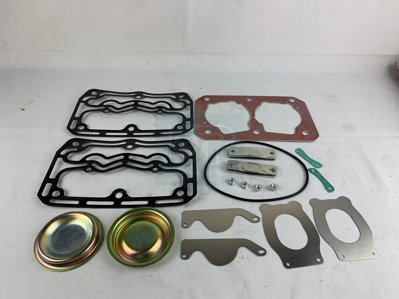 

One Set Truck Repair Kits For D AF 75CF 85CF Air Compressor 1621322 1310523 1451651 1604420 1621322 1628444 1736785