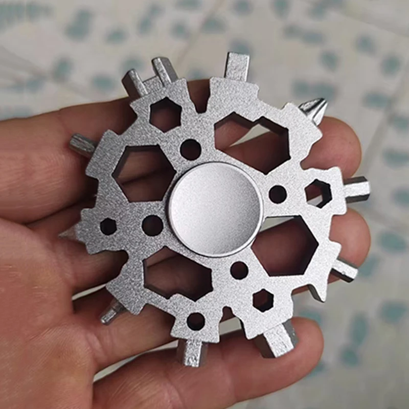 Novità 23in1 Fiocco di neve Multi Tool Fidget Spinner Cacciavite Chiave Apribottiglie Portatile per avventure all'aria aperta e uso quotidiano