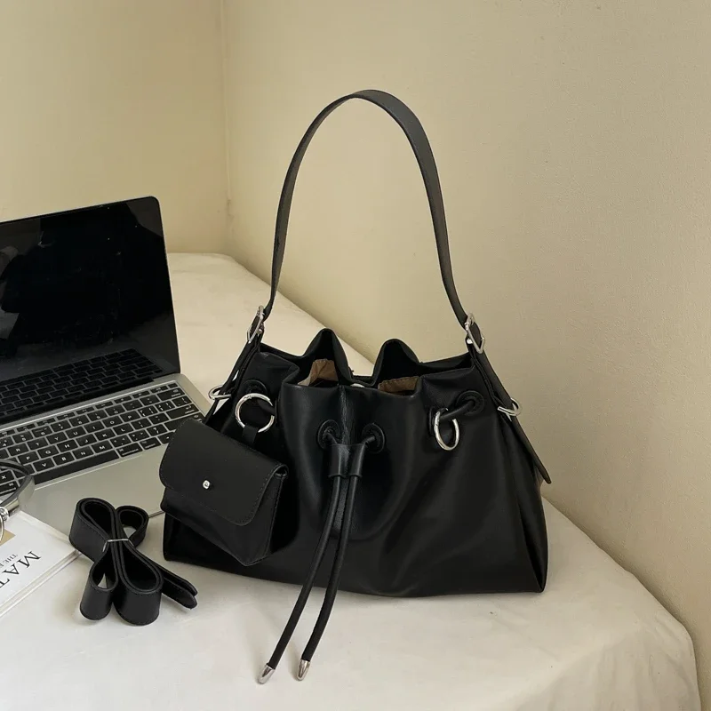 

Fashionable Drawstring Women's Shoulder Bag 2025 New Hot Selling Versatile Large Capacity Tote Casual Crossbody Bag Bolsa