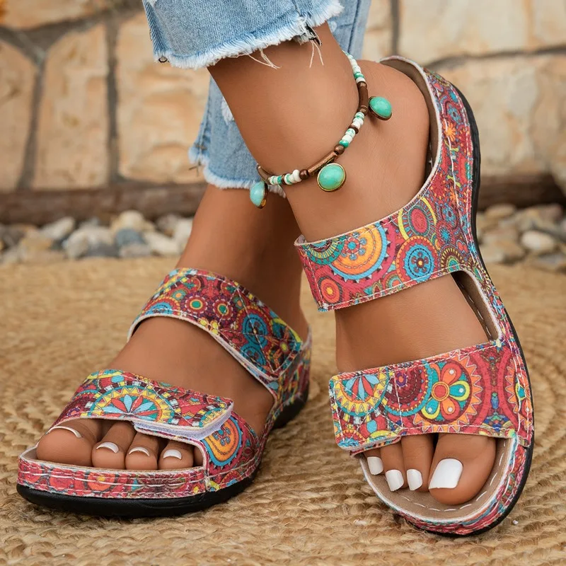 Summer New Round Toe Slope Heel Women's Slippers 2026 Fashion Ethnic Style Printed Lightweight Comfort Women Shoe  