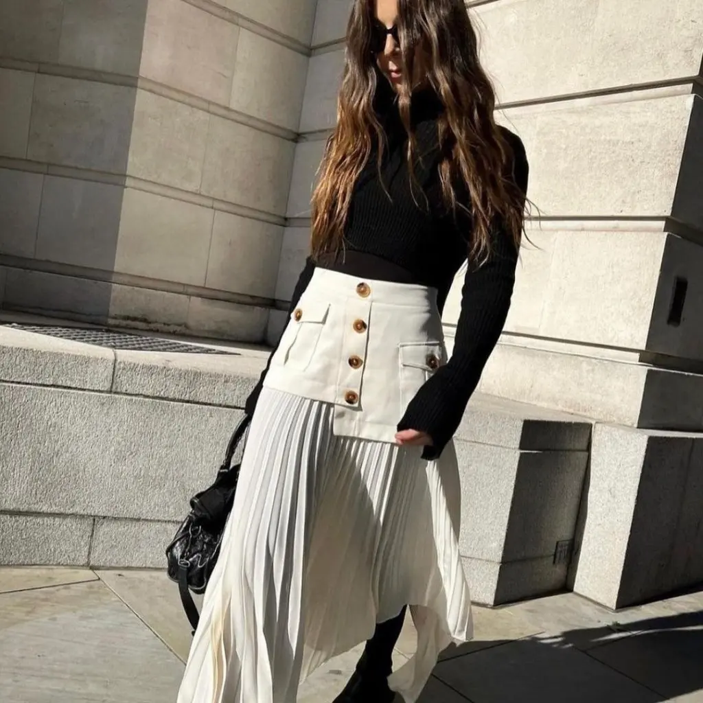 

Women's Autumn Winter Chiffon Pleated Skirt with Multi-Button Pocket European American Style Irregular Stitching