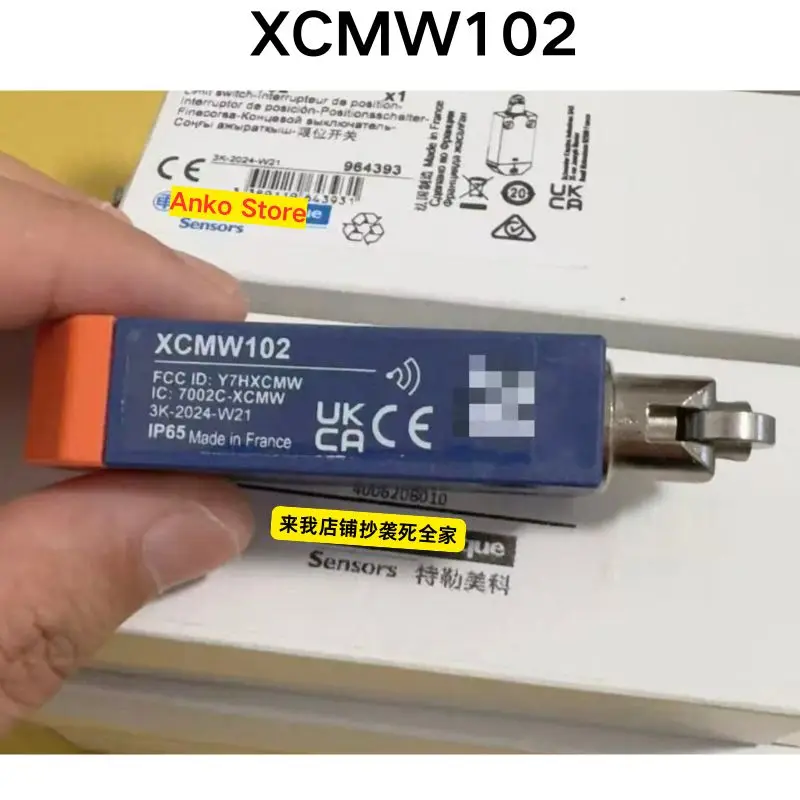 Brand-new   Original XCMW102 limit switch