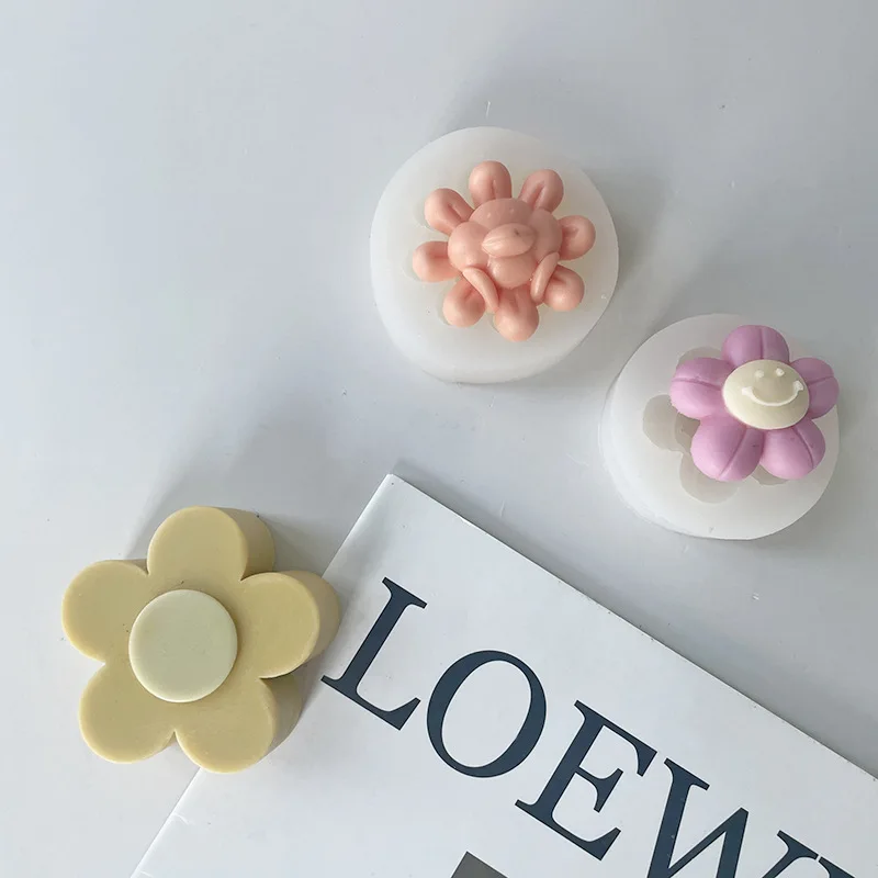 Diy kleine blumenförmige Duftkerze Silikonform, handgemachte Gips Seife Epoxidharz Home Dekoration Gussform