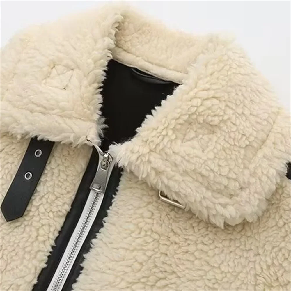 TRAF 2024 Autumn New Product Women\'s Wear Color Contrast Splicing Fleece Fur Integrated Lamb Fleece and Velvet Coat