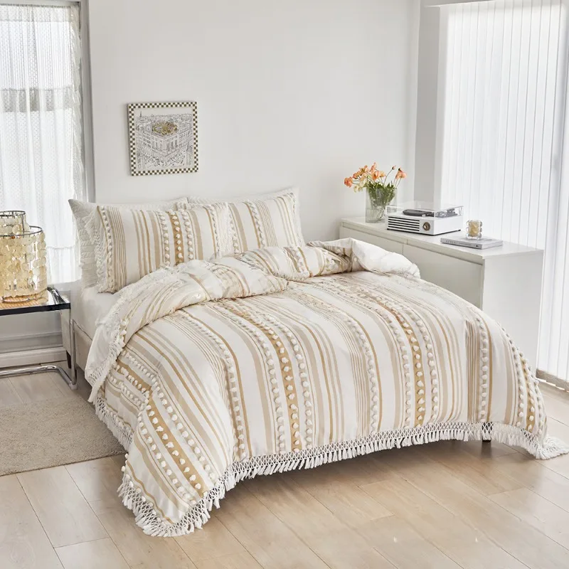 Bohemian Beaded Tassel Bedding Set with Quilt Cover and Pillowcase All Seasons Duvet Cover Set Double Queen Comforter Cover Set