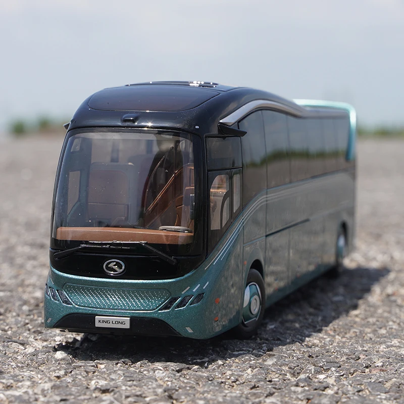 1:38 Original Xiamen Jinlong MC Land Aircraft Carrier, High-end Luxury Version Alloy Bus Dajinlong Bus Model