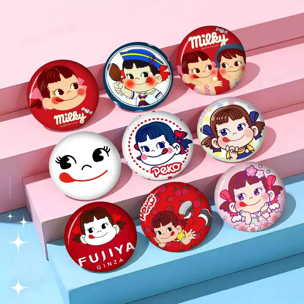 Niedliche Anime-Figur-Abzeichen, handgefertigte Zinnbrosche für Rucksack, Kleidung, Brustornament, Geschenke, lustiges süßes F-Fujiya-Süßigkeiten-Logo