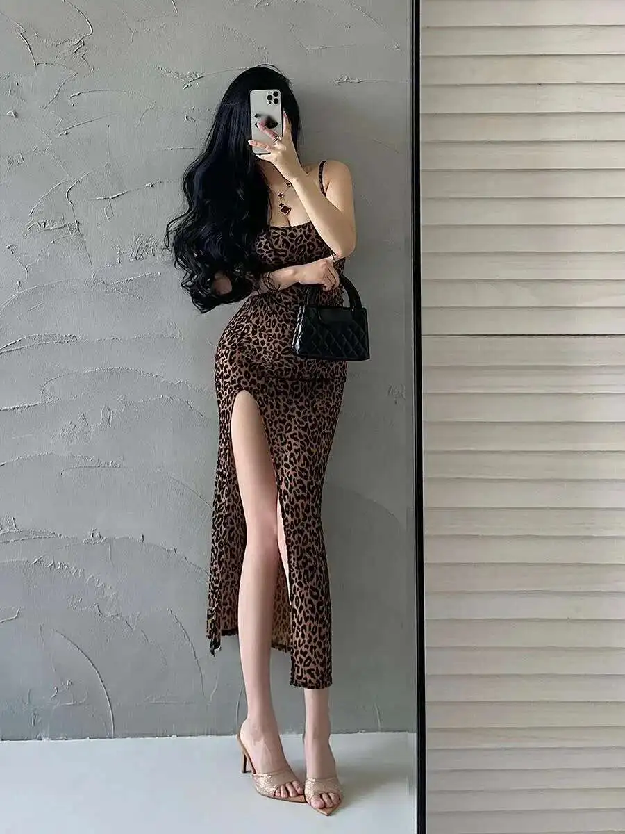 섹시한 레오파드 프린트 슬림 롱 드레스 여성 민소매 랩 힙 하이 슬릿 스트랩 여름 비치 드레스 우아한 U7KB