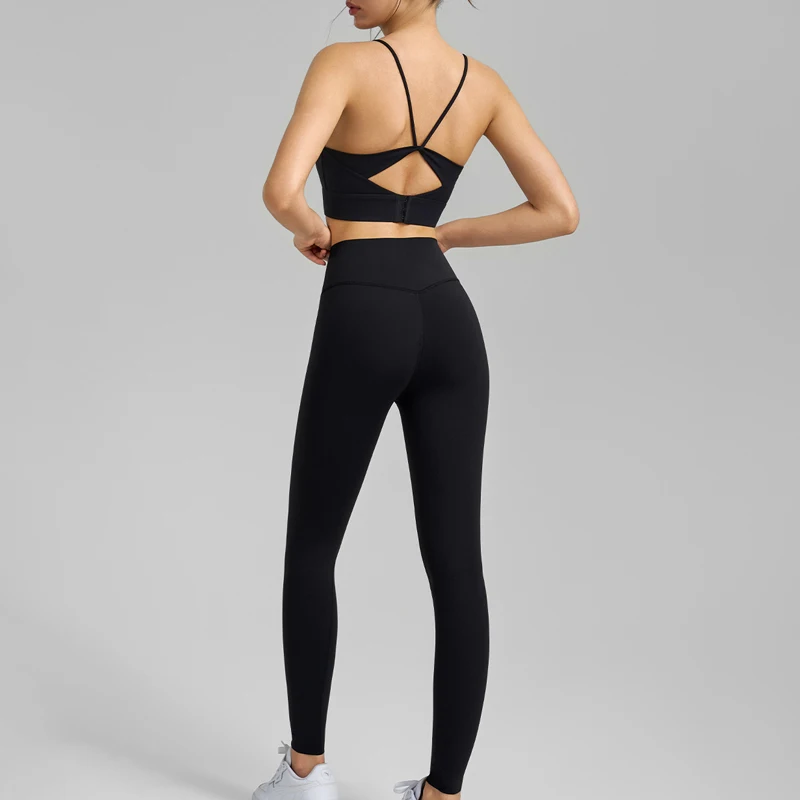 

2 Pcs Yoga Set Women's Seamless Workout Outfits Yoga pants Shorts Tracksuit Leggings And Thin Shoulder Strap Stretch Sports Bra