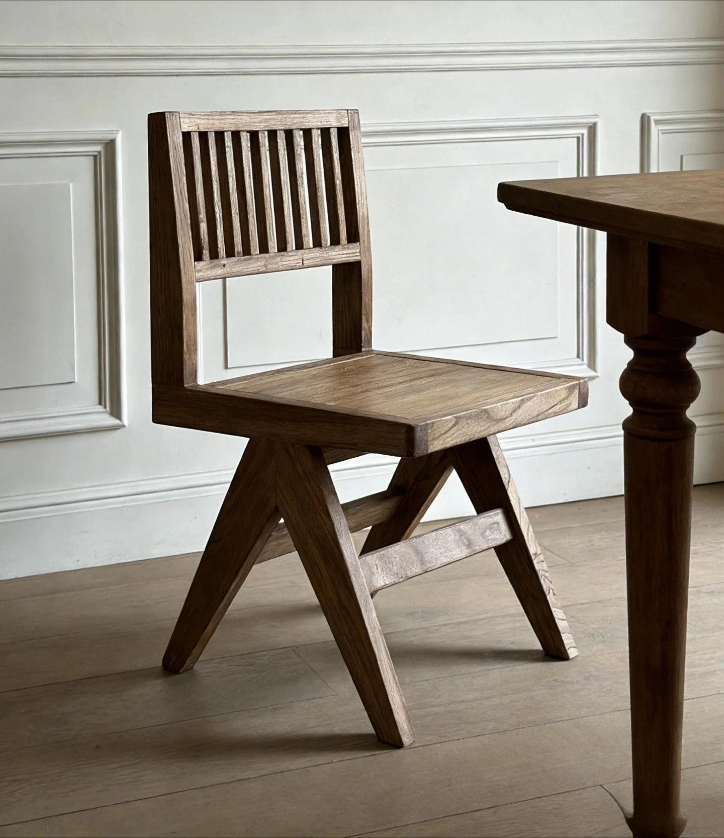 Chinese retro style solid wood dining chair simple log color backrest chair