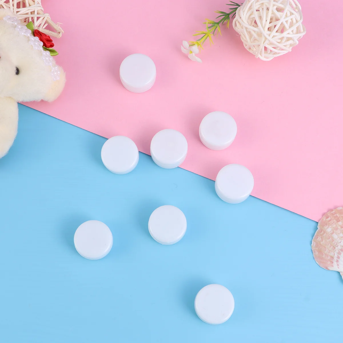 100 قطعة صندوق خشخيشة بلاستيكي لتطوير اللمس الطفل أجراس دوارة سرير عربة أطفال الرضع ألعوبة