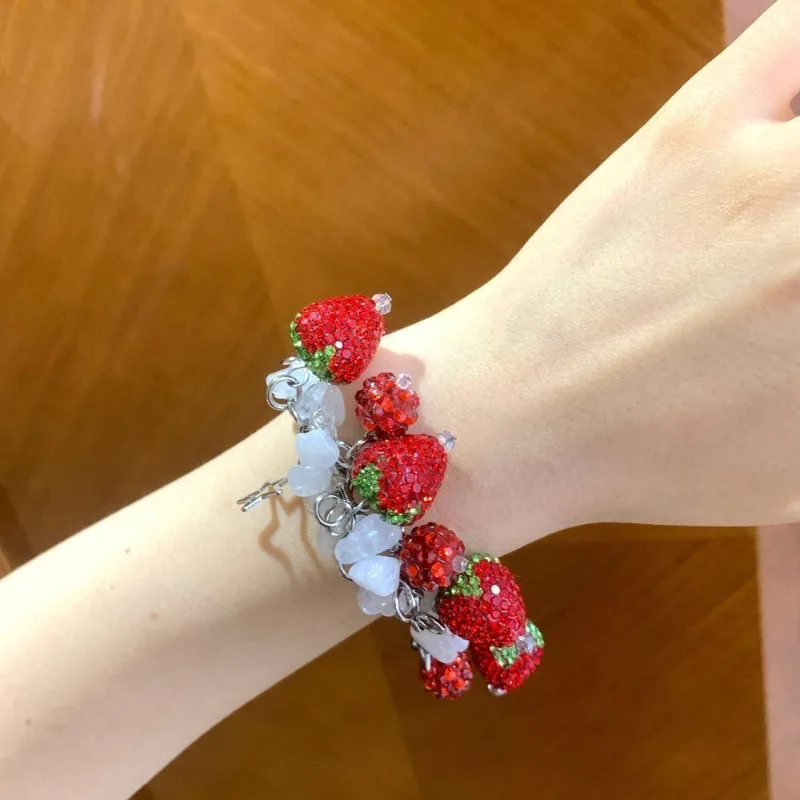 Pulsera de fresa Y2K, abalorio Vintage de cristal rojo brillante con diamantes de imitación, joyería estética Retro Coqueta, regalo delicado y bonito