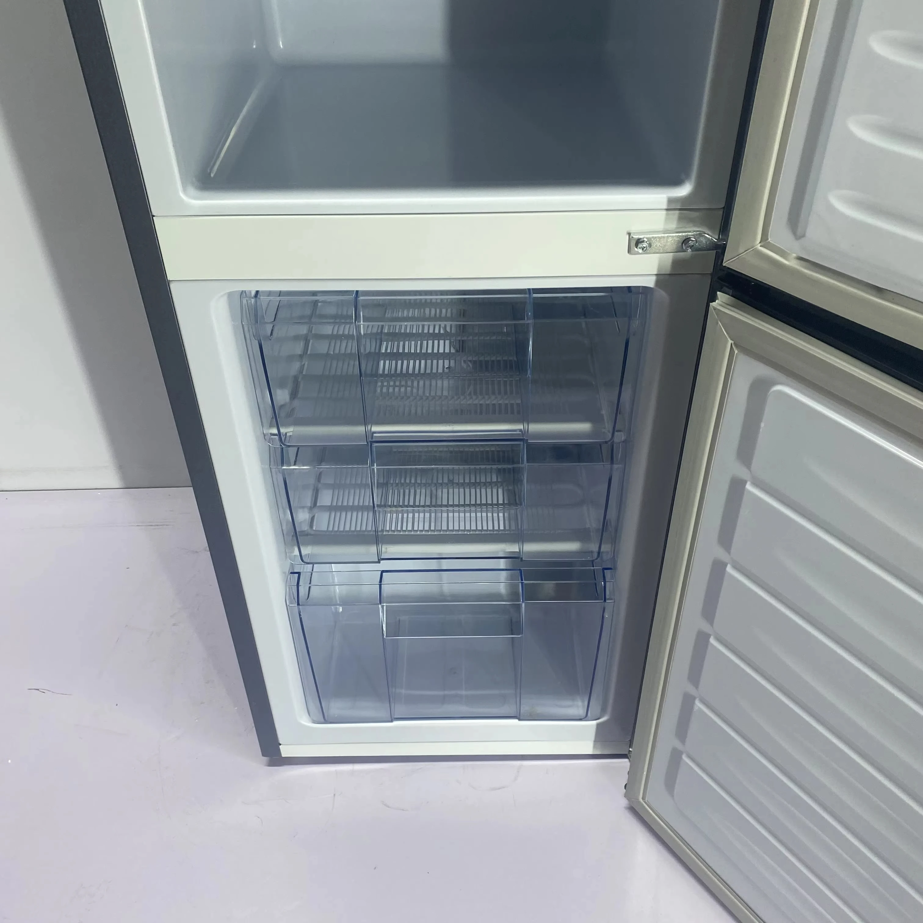 2025 Nuovo frigorifero da terra a 3 porte - Elettrodomestico da cucina domestico con controllo elettronico con tecnologia di raffreddamento avanzata