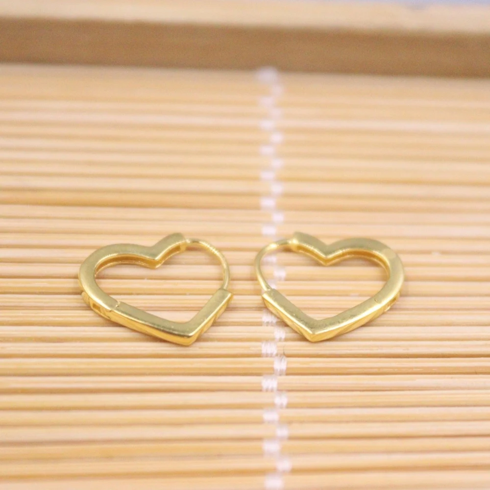 Real Pure 18K Yellow Gold Hoop Men Women Lucky Hollow Glossy Heart Earrings 1-1.1g