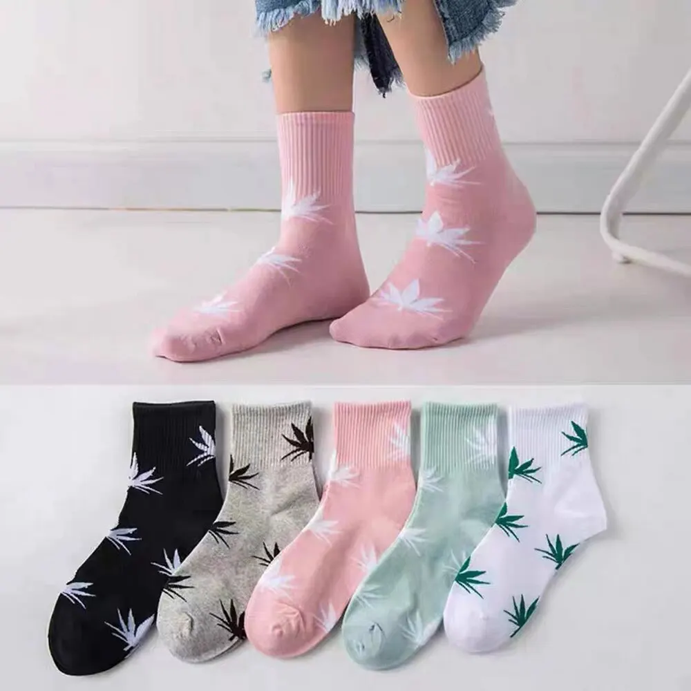 5 Pairs Maple Leaf Mid Socks Fashionable Trend Original Color Style Women\'s Breathable Spring Autumn High-quality Ankle Socks