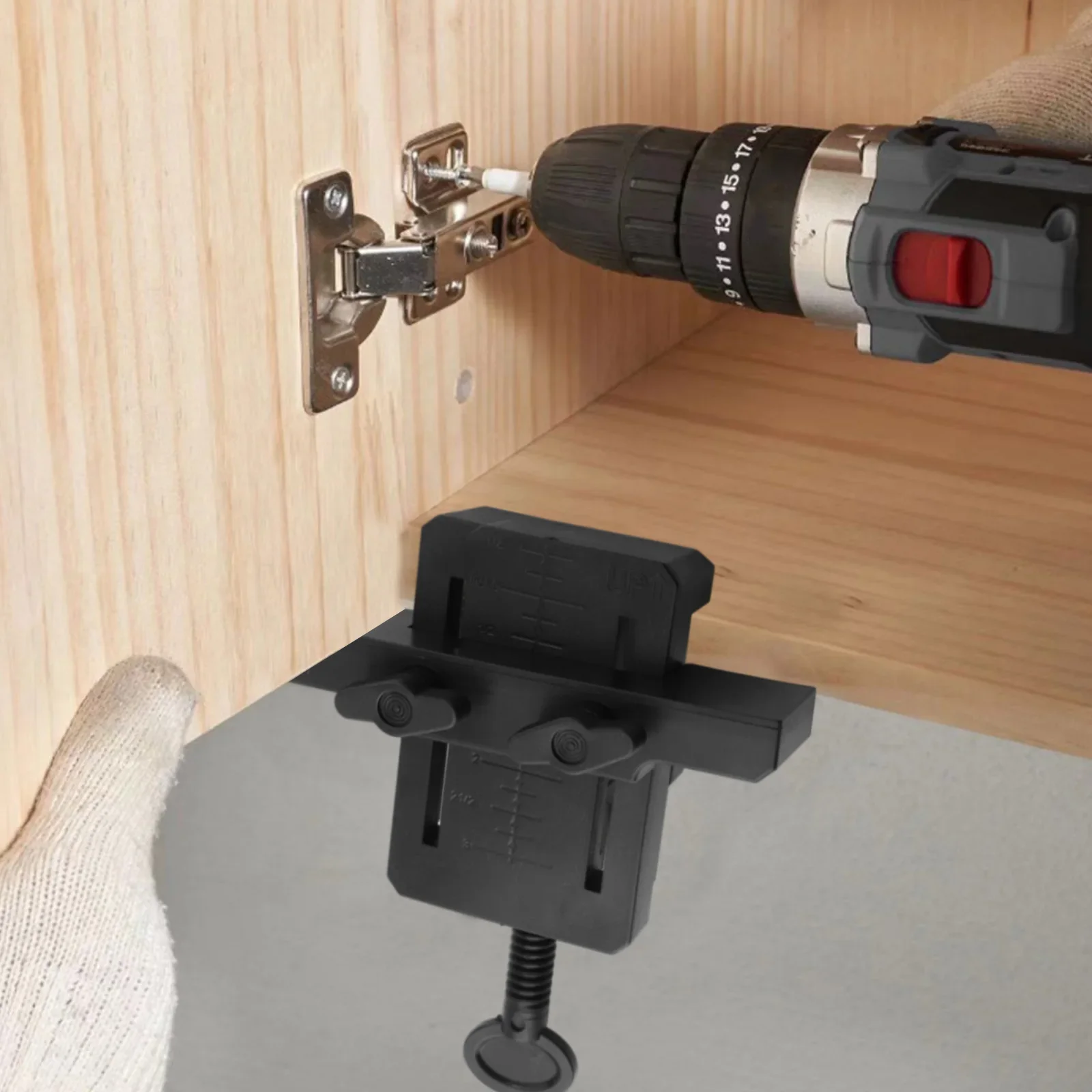 Auxiliary Installation Tool Cabinet Door Jig Accurate Positioning Black Color Easy To Use Face Frame/Frameless