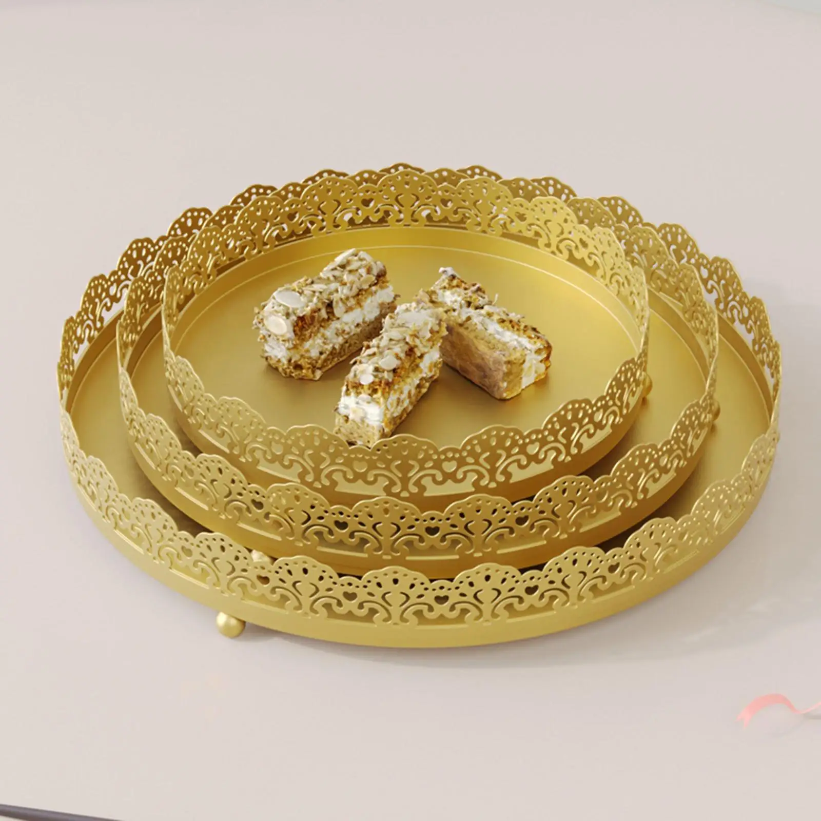 

Металлическая подставка для тортов и десертов, элегантная сервировочная тарелка для праздничного стола и кондитерских изделий