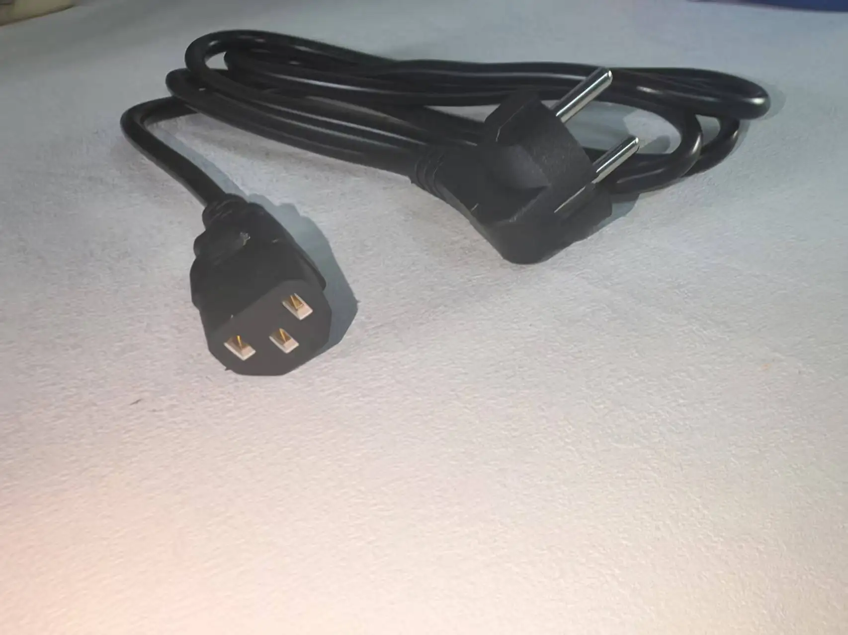 كابل طاقة EU 1.8 متر (IEC C13) 3x1mm2 - usage example