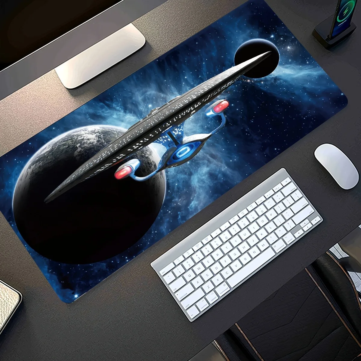 

Игровой коврик для стола Spaceship Shuttle с нескользящей резиновой основой, прошитыми краями, увеличенный коврик для мыши для офиса, дома и любителей игр