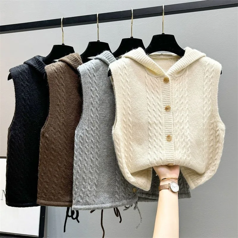 

Новый женский дизайнерский вязаный кардиган с капюшоном: удобный, минималистичный, повседневный, универсальный, оригинальный, необычный.