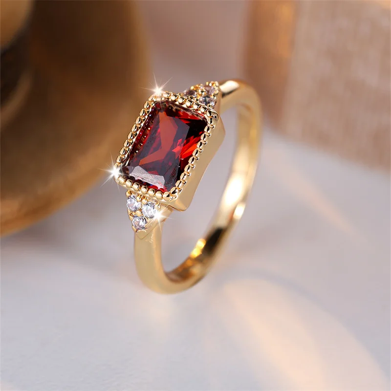 Delicate Girls Small Rectangle Red Zircon Stone Wedding Bands Antique Gold Color Stacking Rings For Women Index Finger Jewelry