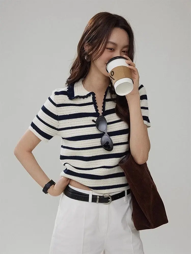 

Вязаная футболка в полоску в американском стиле ретро, женская летняя новая свободная утягивающая футболка из полиэфирного волокна для поездок на работу